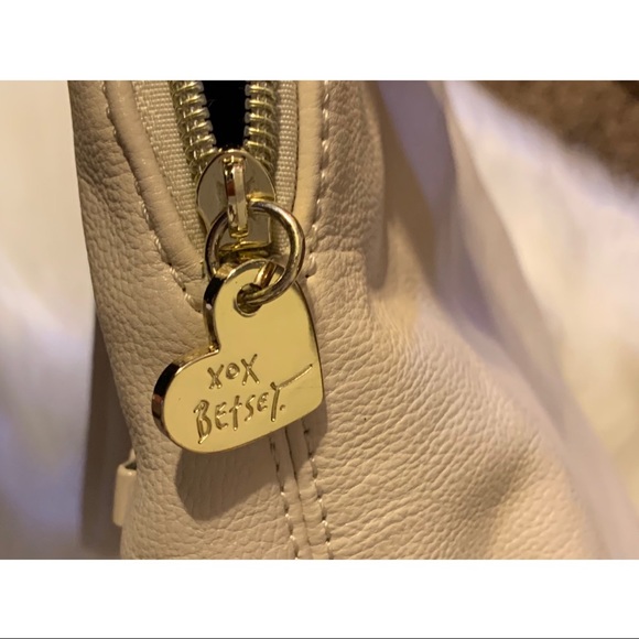 Betsey Johnson Bag - Picture 4 of 7